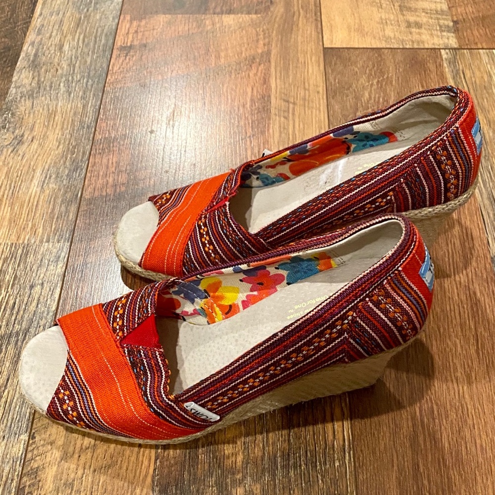 TOMS Lena Peep Toe Espadrille Wedges - Picture 6 of 10